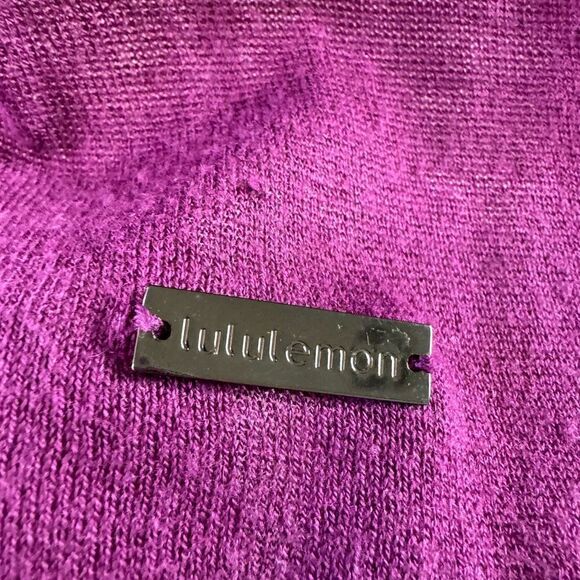 Lululemon flowy top - Picture 7 of 7